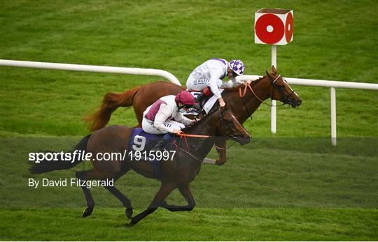 Horse Racing from Leopardstown