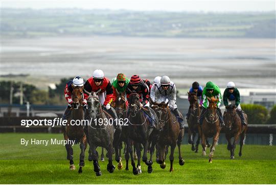 Horse Racing from Tramore