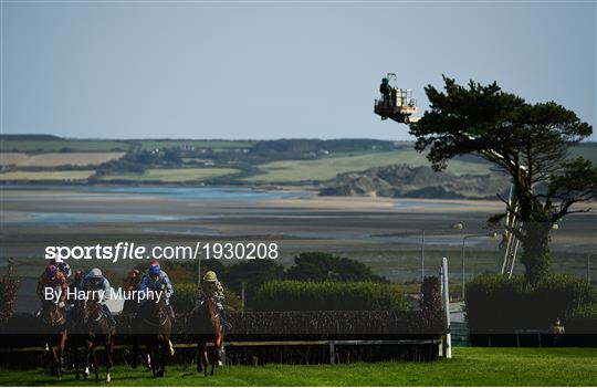 Horse Racing from Tramore