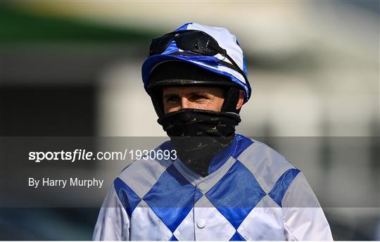 Horse Racing from Tramore