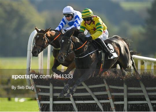 Horse Racing from Punchestown