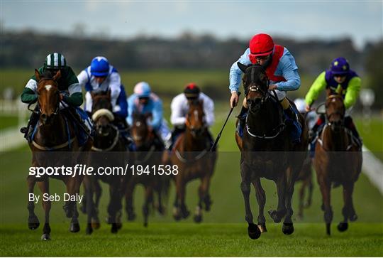 Horse Racing from The Curragh