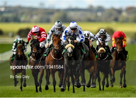 Horse Racing from The Curragh