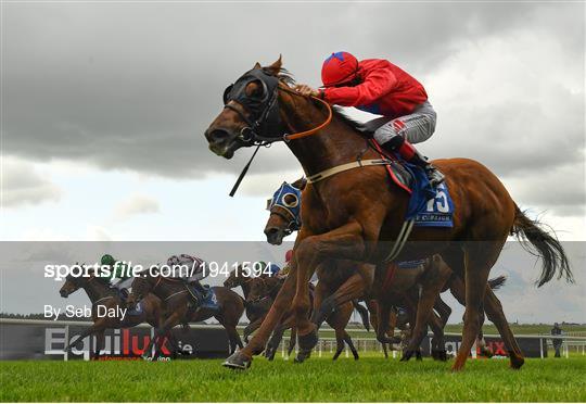 Horse Racing from The Curragh Horse Racing from The Curragh