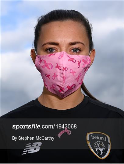 Republic of Ireland Women give support to Breast Cancer Awareness