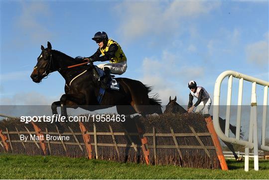 Horse Racing from Naas