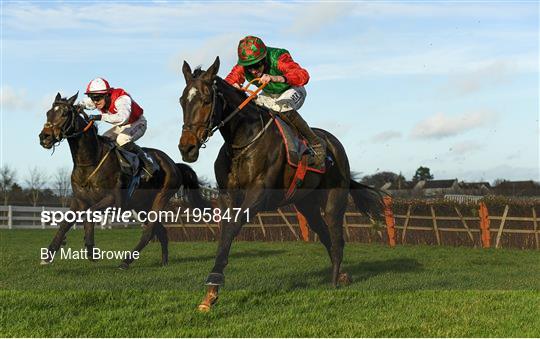 Horse Racing from Naas