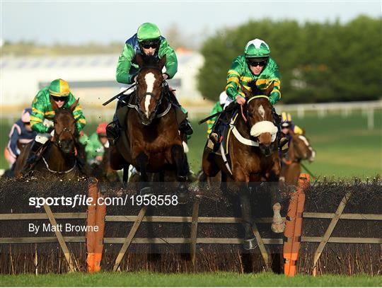 Horse Racing from Naas