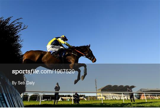 Horse Racing from Fairyhouse