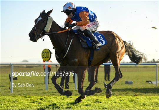 Horse Racing from Fairyhouse