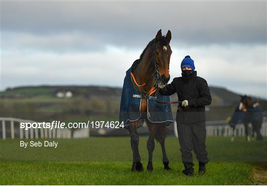 Horse Racing from Tramore