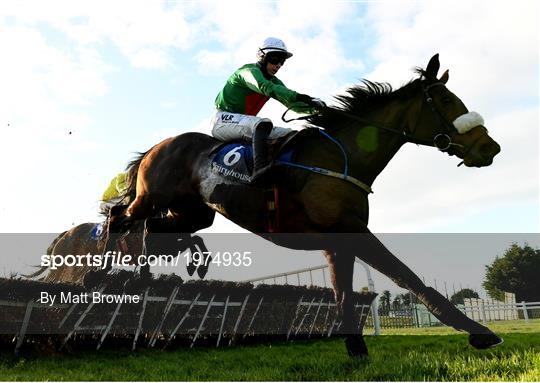 Horse Racing from Fairyhouse