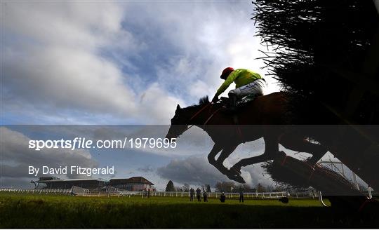 Horse Racing from Navan