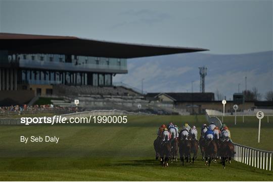 Horse Racing from The Curragh