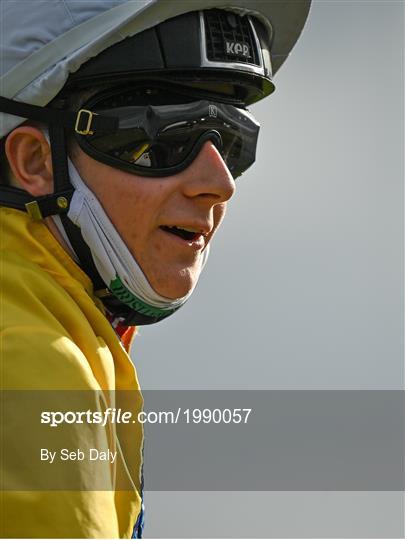 Horse Racing from The Curragh Horse Racing from The Curragh