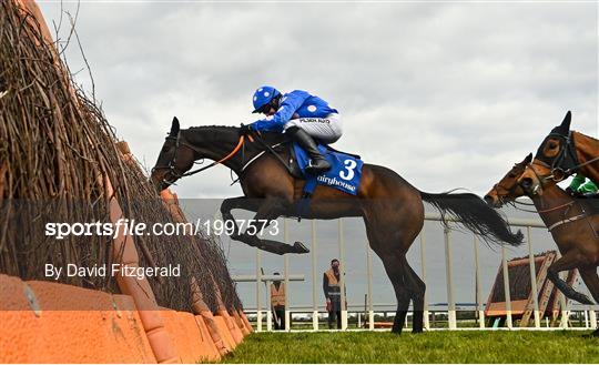 Horse Racing from Fairyhouse