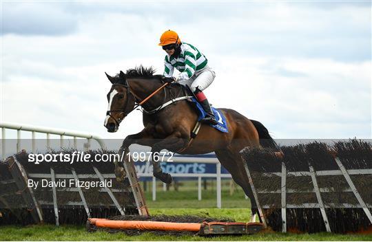 Horse Racing from Fairyhouse Horse Racing from Fairyhouse