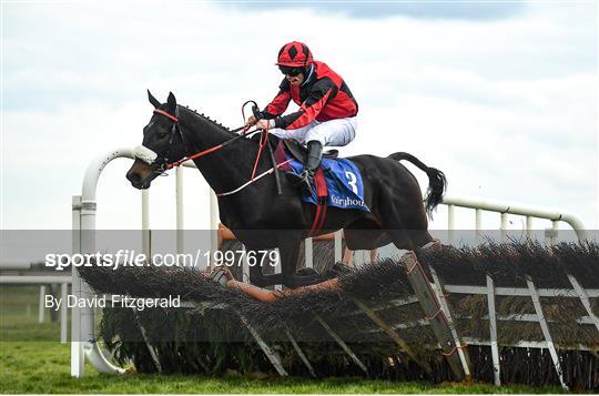 Horse Racing from Fairyhouse Horse Racing from Fairyhouse