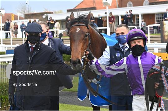 Horse Racing from Newmarket