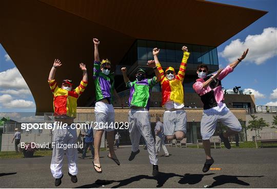 Horse Racing from The Curragh Horse Racing from The Curragh