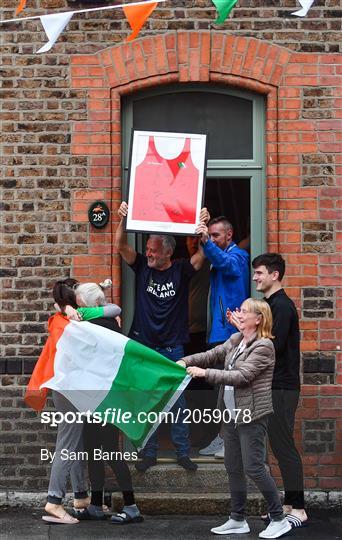 Harrington Family & Neighbours watch Olympic Games