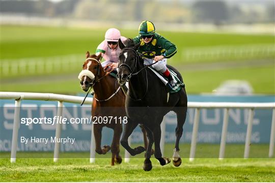 Horse Racing from The Curragh