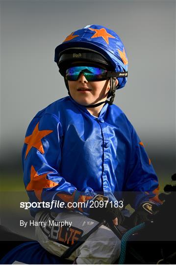 Horse Racing from The Curragh