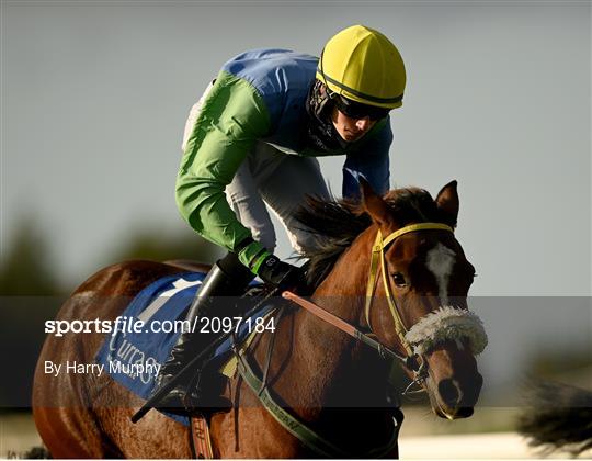 Horse Racing from The Curragh