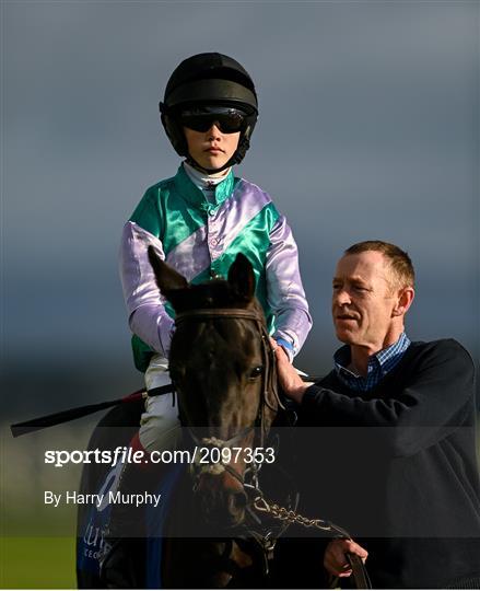 Horse Racing from The Curragh