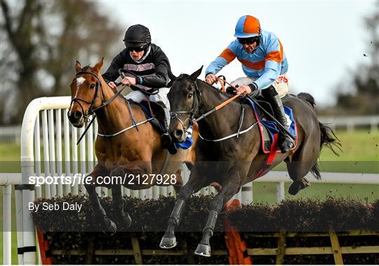 Horse Racing from Thurles