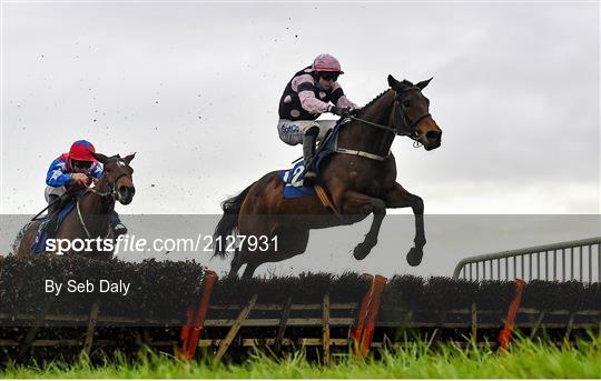 Horse Racing from Thurles