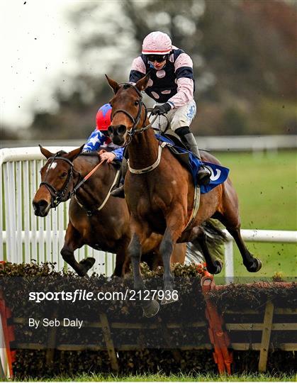 Horse Racing from Thurles