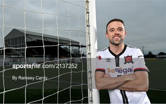 Dundalk Unveil New Signing Keith Ward