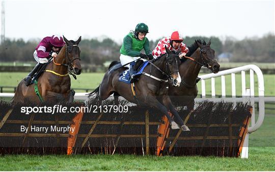 Horse Racing from Naas