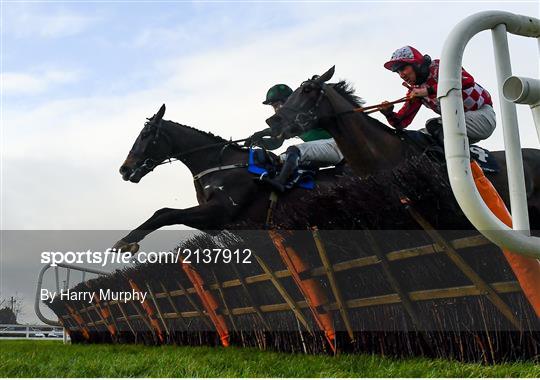 Horse Racing from Naas