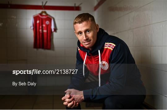 St Patrick's Athletic Unveil New Signing Eoin Doyle St Patrick's Athletic Unveil New Signing Eoin Doyle