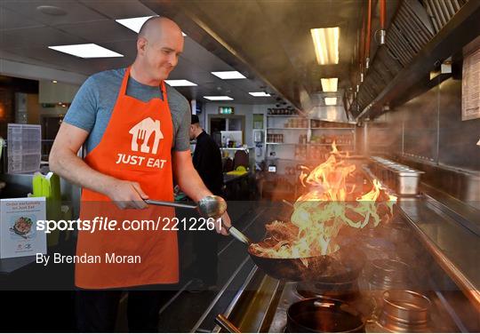 Just Eat Ambassador Devin Toner celebrating the launch of Leinster’s Next Big Dish