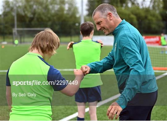 Republic of Ireland U21s Manager Jim Crawford visits Football For All Summer Soccer School