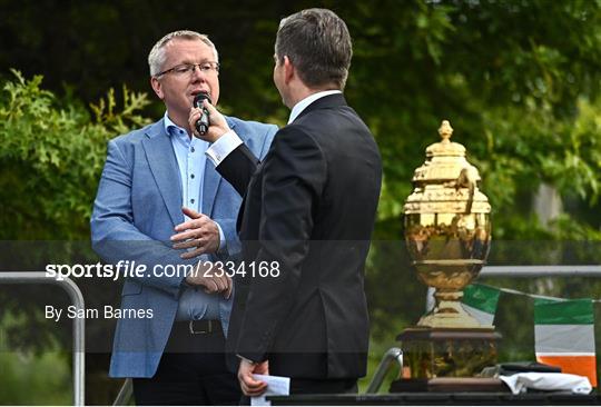 The Aga Khan Trophy comes to Tuamgraney The Aga Khan Trophy comes to Tuamgraney