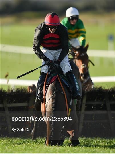 Horse Racing from Navan