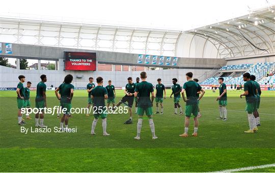 Spain v Republic of Ireland - UEFA European U17 Championship Quarter-Final Spain v Republic of Ireland - UEFA European U17 Championship Quarter-Final