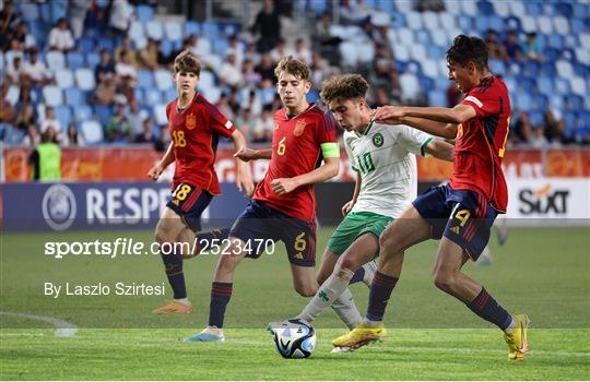 Spain v Republic of Ireland - UEFA European U17 Championship Quarter-Final Spain v Republic of Ireland - UEFA European U17 Championship Quarter-Final