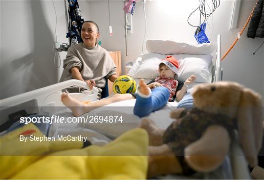 Katie McCabe Visit to Children’s Health Ireland at Crumlin