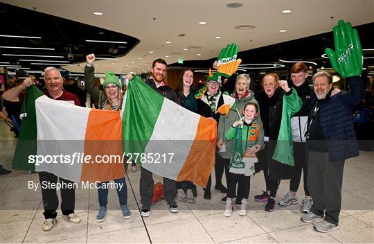 Republic of Ireland Women's U19 Arrive in Dublin