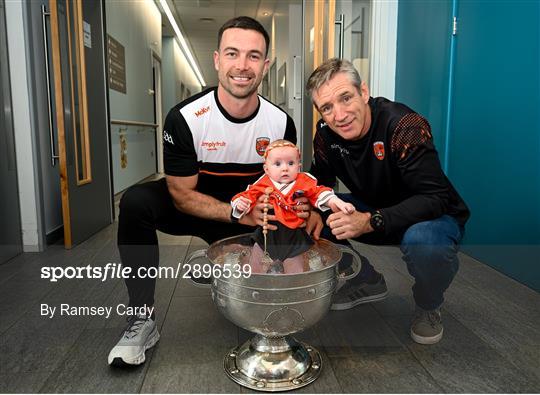 Armagh All-Ireland Football Champions visit Craigavon Area Hospital Armagh All-Ireland Football Champions visit Craigavon Area Hospital