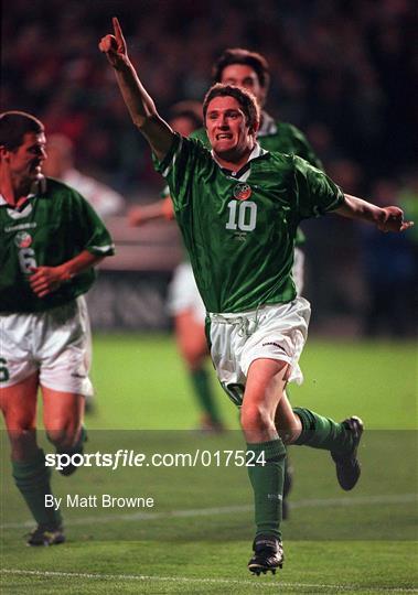 Republic of Ireland v Malta  - UEFA Euro 2000 Group 8 Qualifier