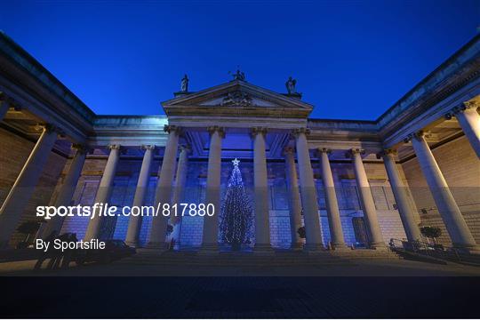 Bank of Ireland Proud Sponsors of Leinster Rugby turns its College Green Branch Blue