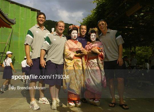 Ireland rugby players visit Kiyomizu Temple