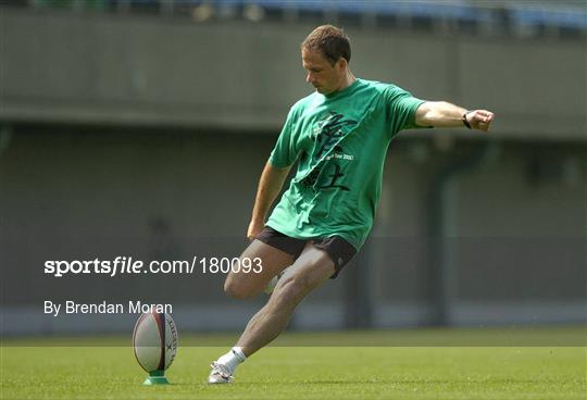 Ireland kicking practice in Tojyo Saturday