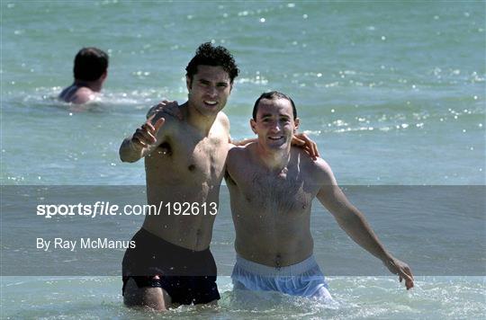 Ireland Rules team relax in Perth, Thursday
